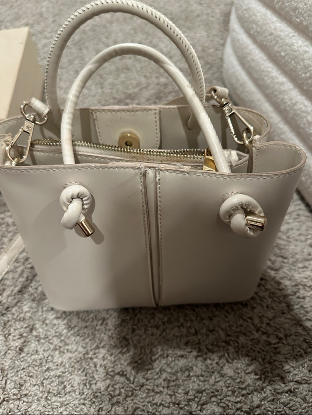 Compact Cream Women’s Tote Bag with Gold Hardware